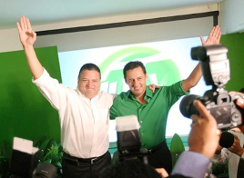Costa Rican Presidential candidate Johnny Araya and Antonio Álvarez Desanti, Chief of the Araya Presidential Campaign  By Lcascante2000 (Own work) [CC-BY-SA-3.0 (http:/via Wikimedia Commons 
