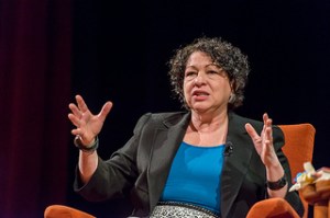 Photo credit: commonwealth.club / Foter / Creative Commons Attribution 2.0 Generic (CC BY 2.0)