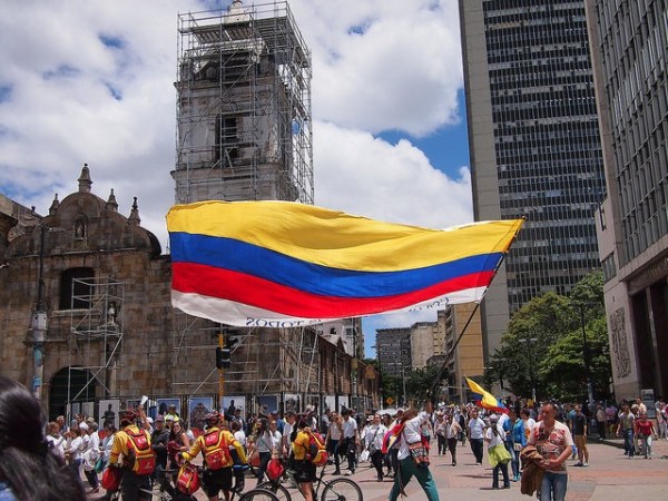 "Colombia somos todos/We are all Colombia" Photo Credit: Juan Carlos Pachón / Flickr / Creative Commons