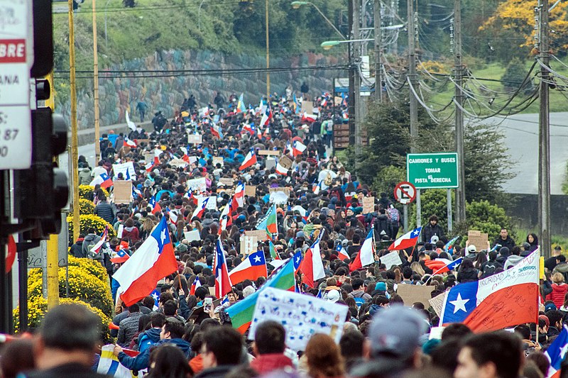 Crowd of protesters in Chile, 2019